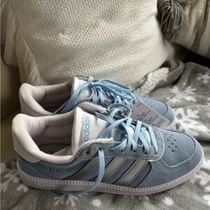 Adidas Women’s Light Blue and White Sneakers